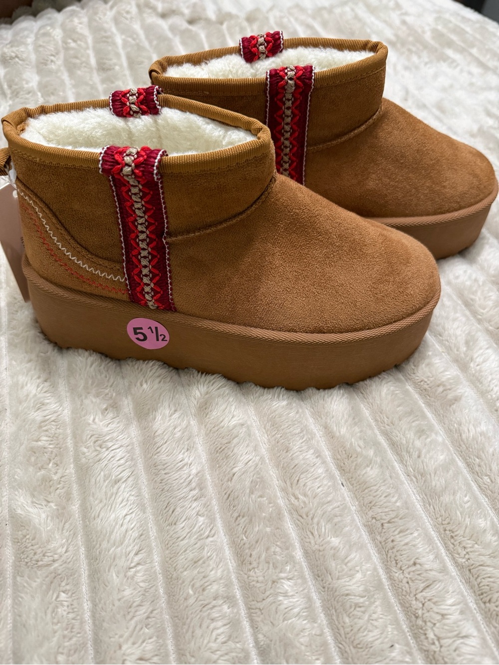 Woman Suede-Look Platform Ankle Boots in Brown 5.5 New